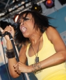 92998-michelle-williams-performs-at-the-j-2-r-musi.jpg